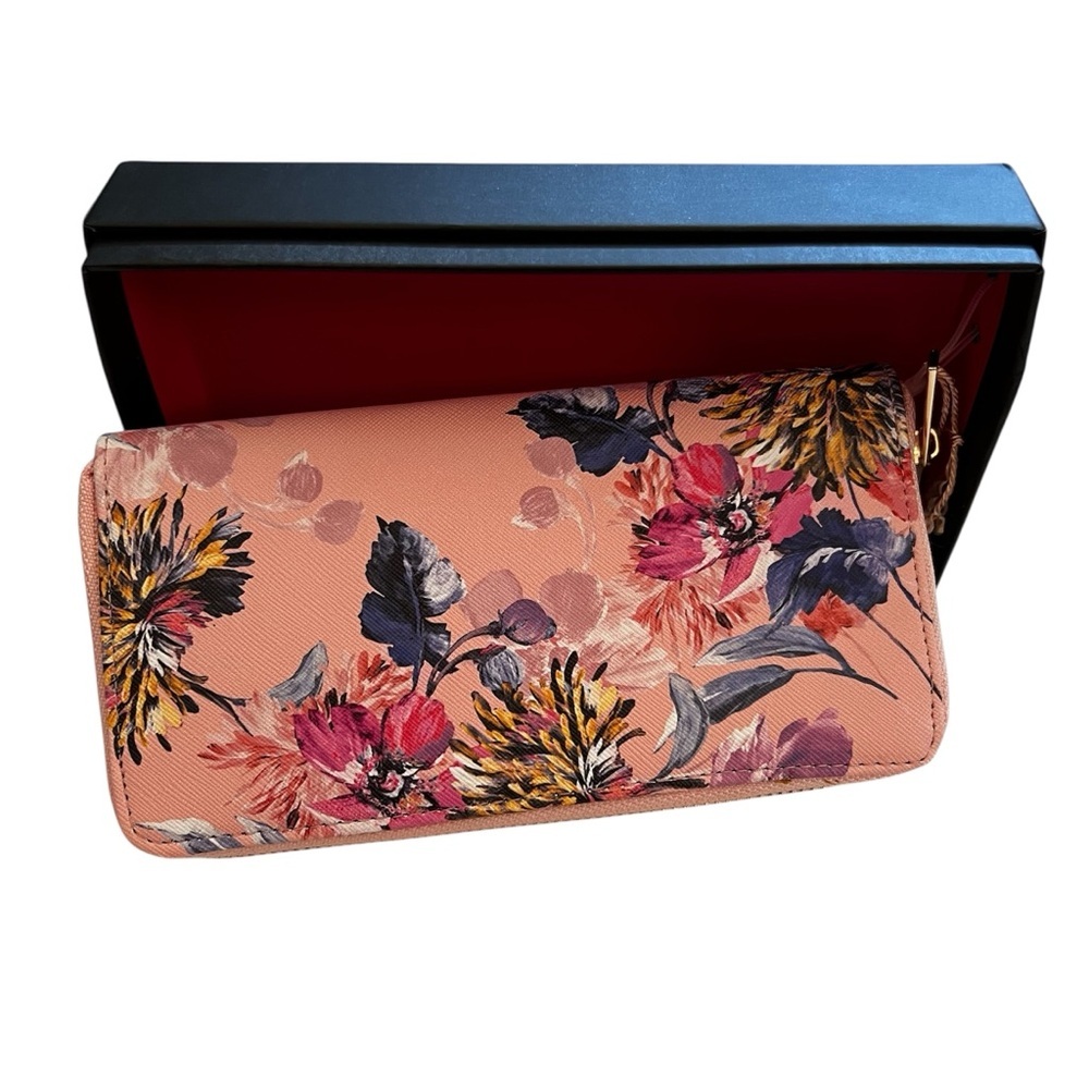 NWT Trina Turk Floral Zip Around Long Wallet Box Included